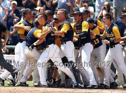 Thumbnail 3 in A&M Consolidated vs. Cypress Ranch (UIL 5A Final) photogallery.