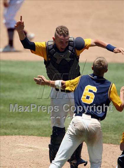 Thumbnail 3 in A&M Consolidated vs. Cypress Ranch (UIL 5A Final) photogallery.