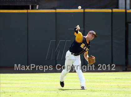 Thumbnail 3 in A&M Consolidated vs. Cypress Ranch (UIL 5A Final) photogallery.