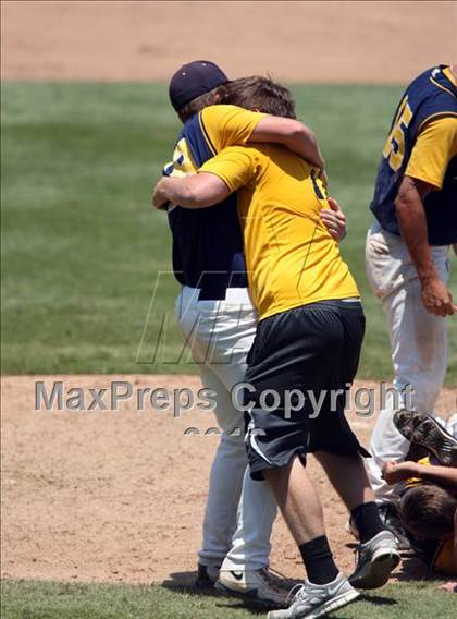 Thumbnail 3 in A&M Consolidated vs. Cypress Ranch (UIL 5A Final) photogallery.