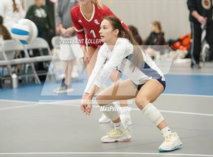 Thumbnail 2 in St. Mary's Prep vs. Gull Lake (Beast of the East) photogallery.
