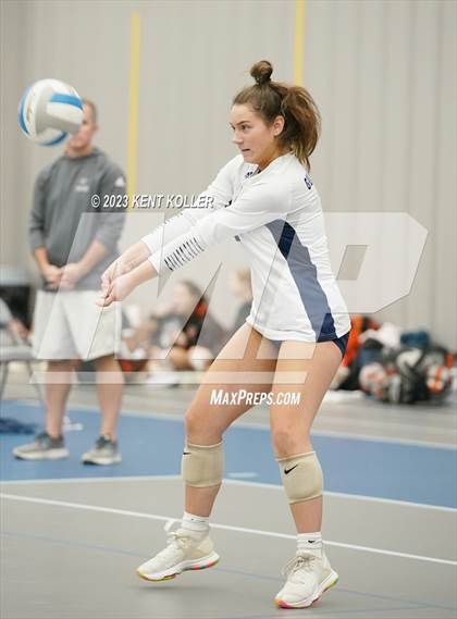 Thumbnail 3 in St. Mary's Prep vs. Gull Lake (Beast of the East) photogallery.