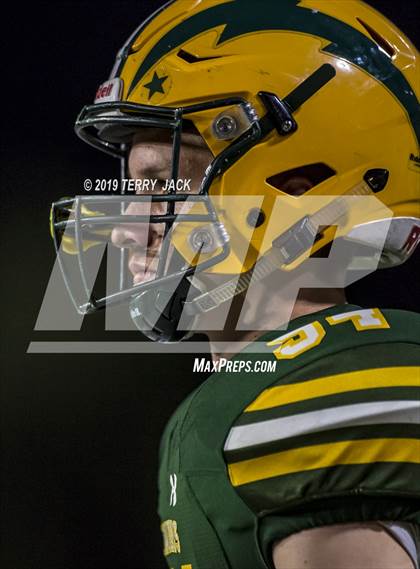 Thumbnail 1 in Fountain Valley vs. Edison photogallery.