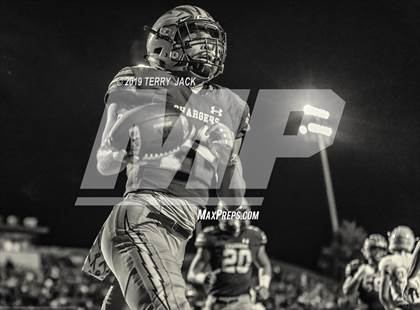 Thumbnail 2 in Fountain Valley vs. Edison photogallery.