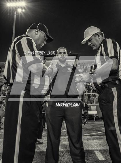 Thumbnail 1 in Fountain Valley vs. Edison photogallery.