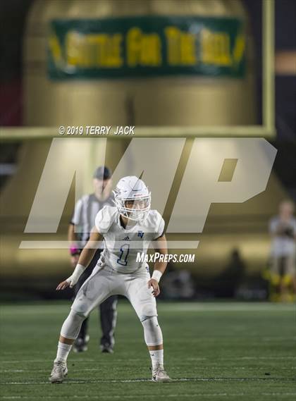 Thumbnail 2 in Fountain Valley vs. Edison photogallery.