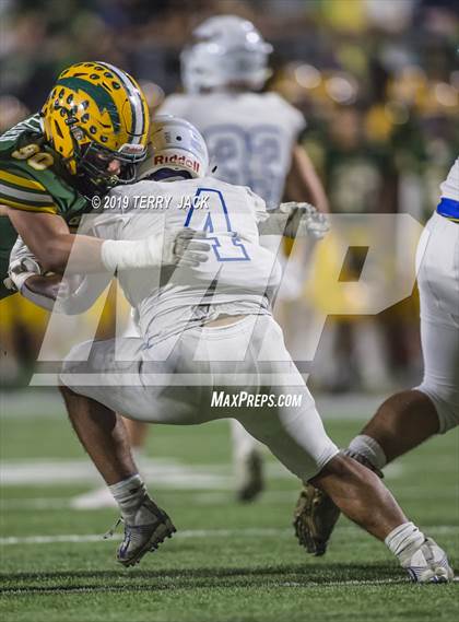 Thumbnail 2 in Fountain Valley vs. Edison photogallery.