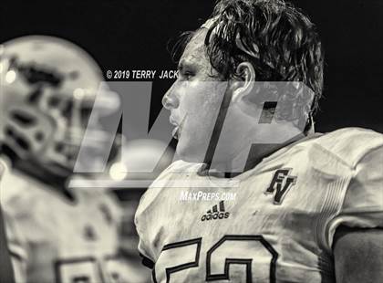 Thumbnail 1 in Fountain Valley vs. Edison photogallery.