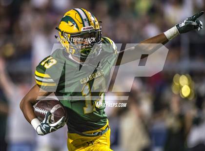 Thumbnail 2 in Fountain Valley vs. Edison photogallery.