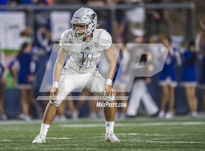 Thumbnail 2 in Fountain Valley vs. Edison photogallery.
