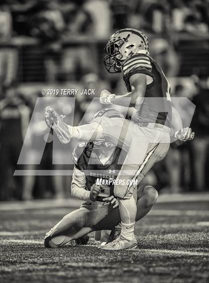 Thumbnail 1 in Fountain Valley vs. Edison photogallery.