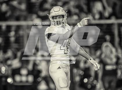 Thumbnail 2 in Fountain Valley vs. Edison photogallery.