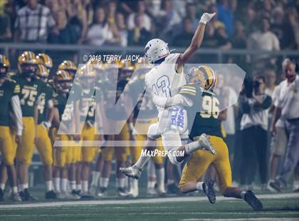Thumbnail 2 in Fountain Valley vs. Edison photogallery.