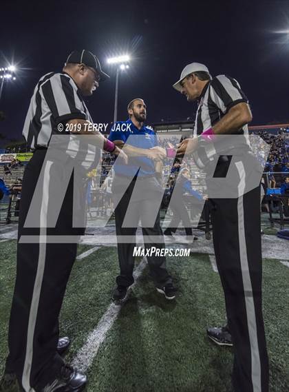 Thumbnail 2 in Fountain Valley vs. Edison photogallery.