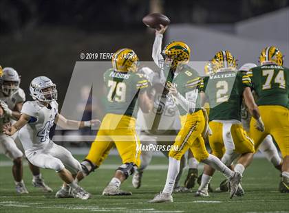 Thumbnail 3 in Fountain Valley vs. Edison photogallery.