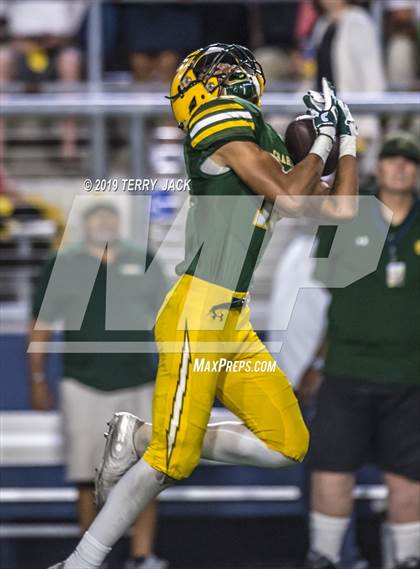 Thumbnail 1 in Fountain Valley vs. Edison photogallery.