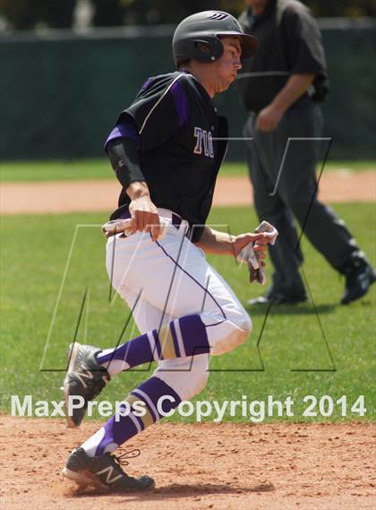 Thumbnail 3 in Lamar vs Holly Family (CHSAA 3A Semifinal Playoff) photogallery.
