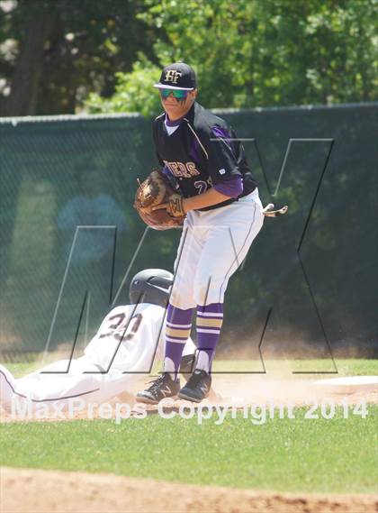 Thumbnail 2 in Lamar vs Holly Family (CHSAA 3A Semifinal Playoff) photogallery.