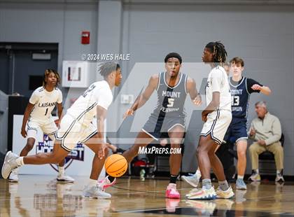 Thumbnail 2 in Mount Vernon vs Lausanne Collegiate (Memphis Hoopfest) photogallery.
