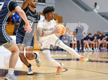Thumbnail 2 in Mount Vernon vs Lausanne Collegiate (Memphis Hoopfest) photogallery.