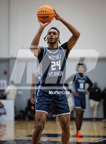 Thumbnail 1 in Mount Vernon vs Lausanne Collegiate (Memphis Hoopfest) photogallery.