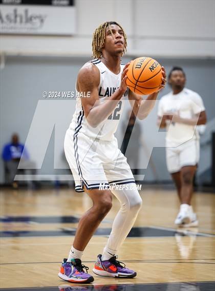 Thumbnail 3 in Mount Vernon vs Lausanne Collegiate (Memphis Hoopfest) photogallery.