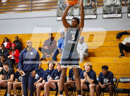 Thumbnail 1 in Mount Vernon vs Lausanne Collegiate (Memphis Hoopfest) photogallery.