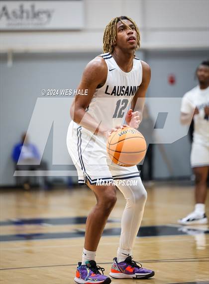 Thumbnail 1 in Mount Vernon vs Lausanne Collegiate (Memphis Hoopfest) photogallery.