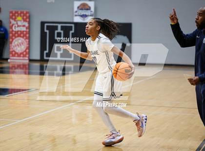 Thumbnail 3 in Mount Vernon vs Lausanne Collegiate (Memphis Hoopfest) photogallery.