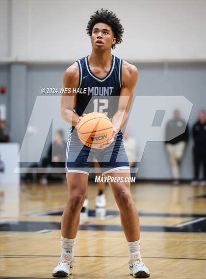 Thumbnail 2 in Mount Vernon vs Lausanne Collegiate (Memphis Hoopfest) photogallery.