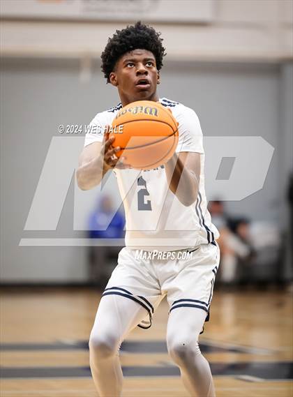 Thumbnail 1 in Mount Vernon vs Lausanne Collegiate (Memphis Hoopfest) photogallery.