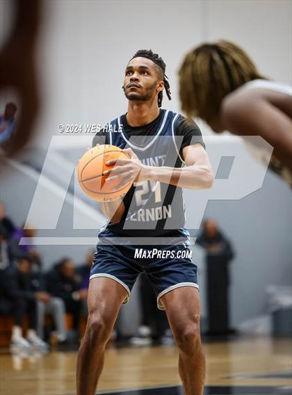 Thumbnail 2 in Mount Vernon vs Lausanne Collegiate (Memphis Hoopfest) photogallery.