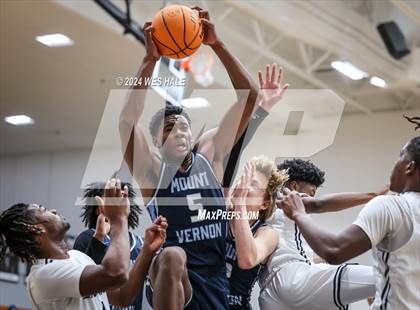 Thumbnail 3 in Mount Vernon vs Lausanne Collegiate (Memphis Hoopfest) photogallery.