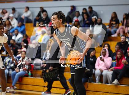 Thumbnail 2 in Mount Vernon vs Lausanne Collegiate (Memphis Hoopfest) photogallery.