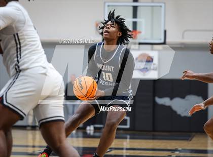 Thumbnail 2 in Mount Vernon vs Lausanne Collegiate (Memphis Hoopfest) photogallery.