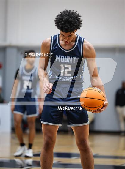 Thumbnail 1 in Mount Vernon vs Lausanne Collegiate (Memphis Hoopfest) photogallery.