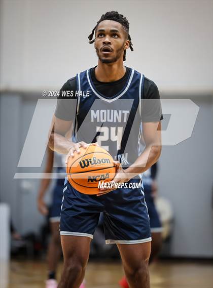 Thumbnail 3 in Mount Vernon vs Lausanne Collegiate (Memphis Hoopfest) photogallery.