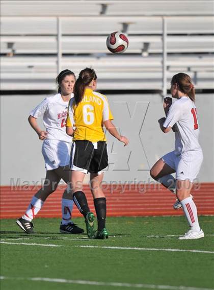 Thumbnail 2 in Lake Highlands vs. Garland (Class 5A Region II quarterfinals) photogallery.