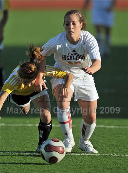 Thumbnail 3 in Lake Highlands vs. Garland (Class 5A Region II quarterfinals) photogallery.