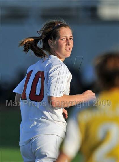 Thumbnail 1 in Lake Highlands vs. Garland (Class 5A Region II quarterfinals) photogallery.