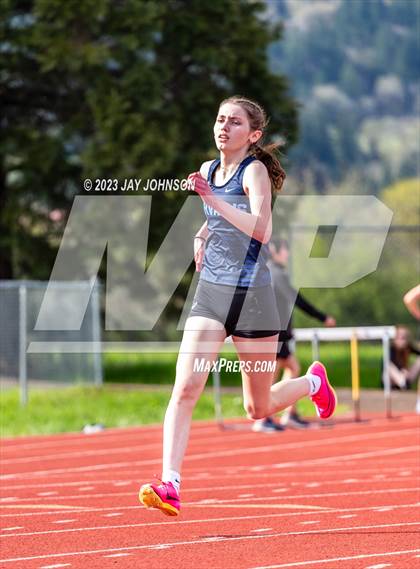 Thumbnail 1 in Mid-Willamette Conference Meet photogallery.