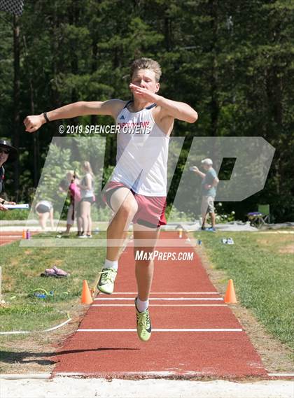 Thumbnail 2 in NCISAA Division II Championship photogallery.