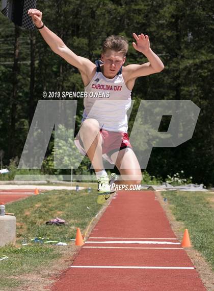 Thumbnail 3 in NCISAA Division II Championship photogallery.