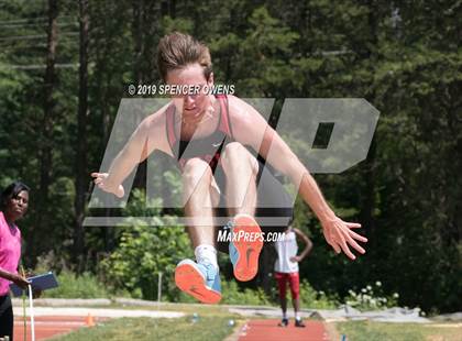 Thumbnail 3 in NCISAA Division II Championship photogallery.