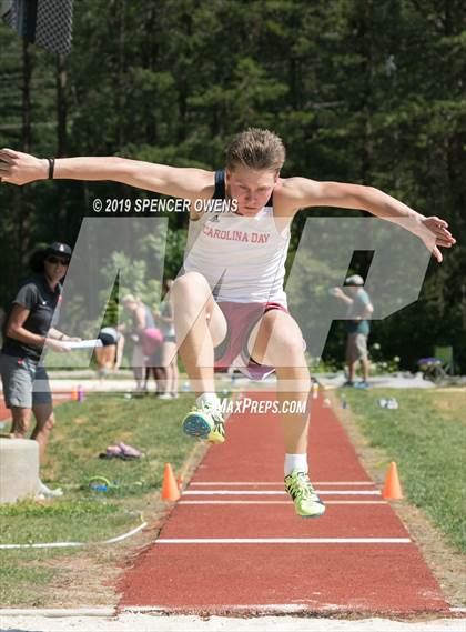 Thumbnail 2 in NCISAA Division II Championship photogallery.