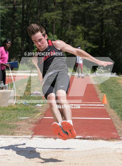 Thumbnail 2 in NCISAA Division II Championship photogallery.