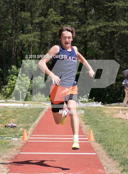 Thumbnail 1 in NCISAA Division II Championship photogallery.
