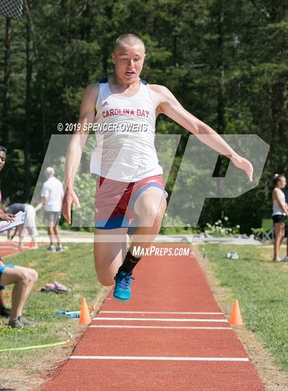 Thumbnail 2 in NCISAA Division II Championship photogallery.