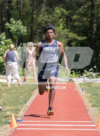 Thumbnail 2 in NCISAA Division II Championship photogallery.