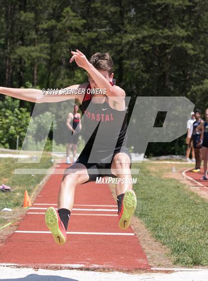 Thumbnail 3 in NCISAA Division II Championship photogallery.